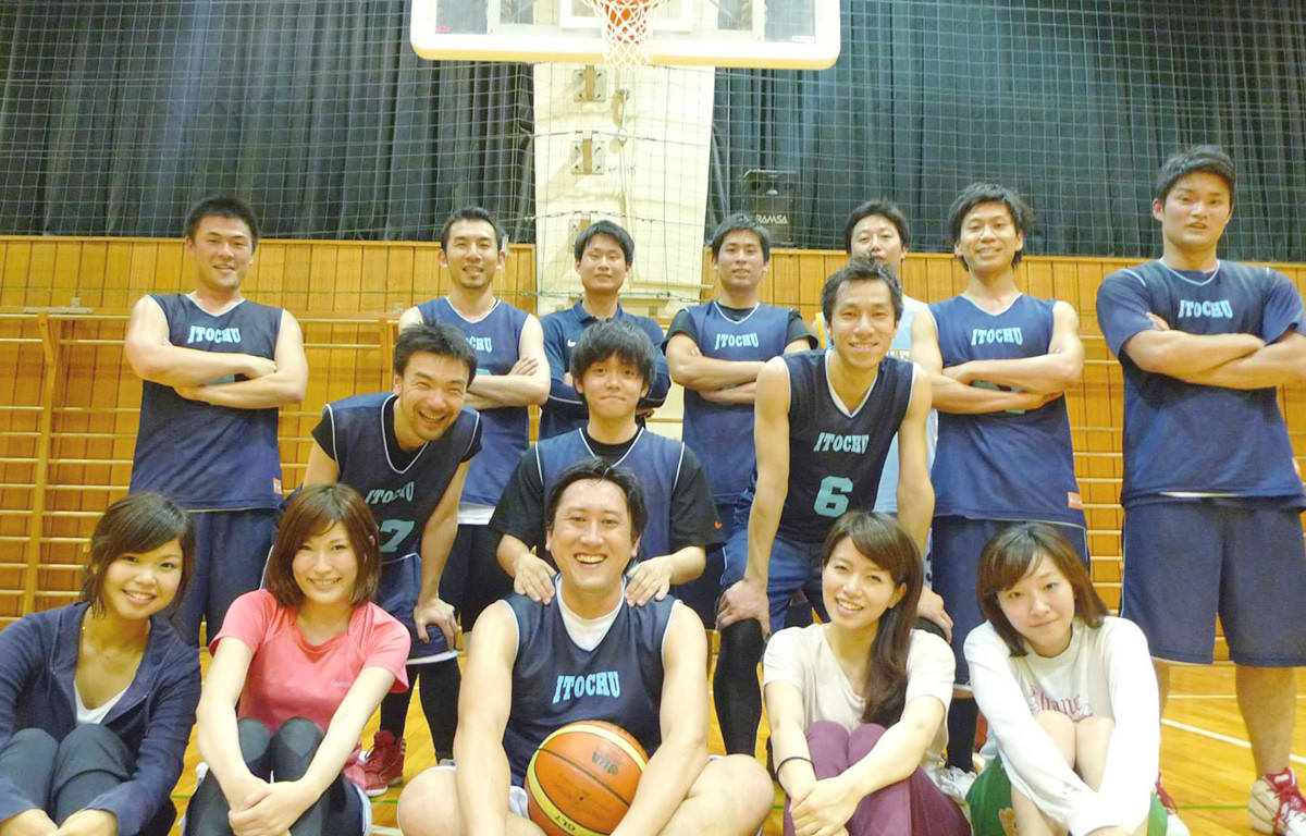相互会バスケ部での写真
