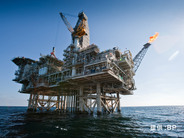 油田開発の写真