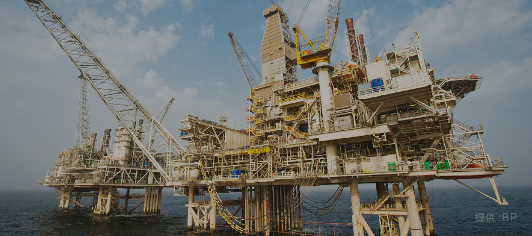 油田開発の写真